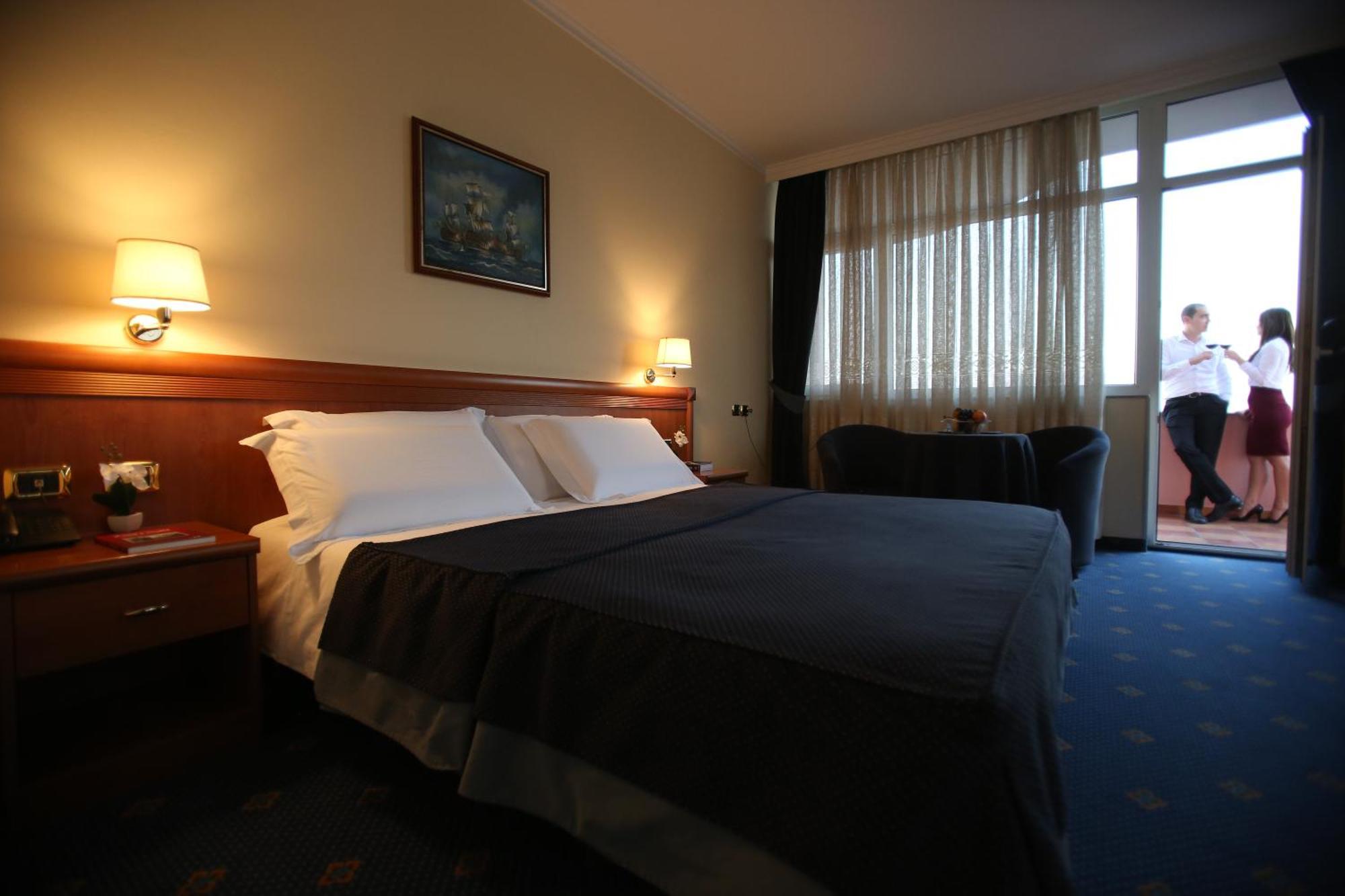 Hotel Continental Vorë 客房 照片
