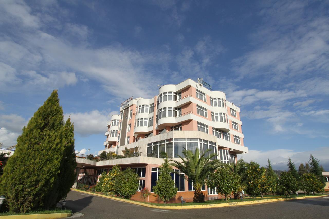 Hotel Continental Vorë 外观 照片