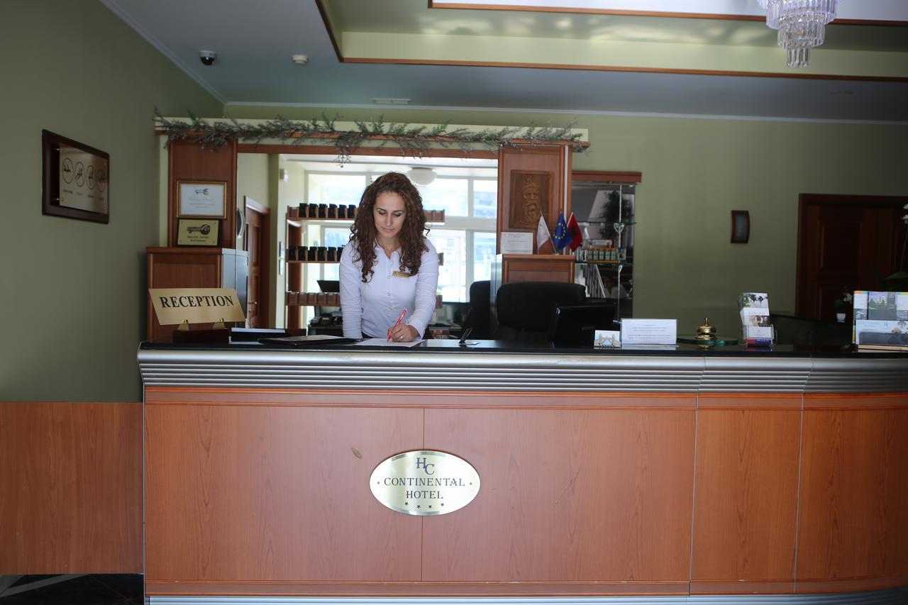 Hotel Continental Vorë 外观 照片