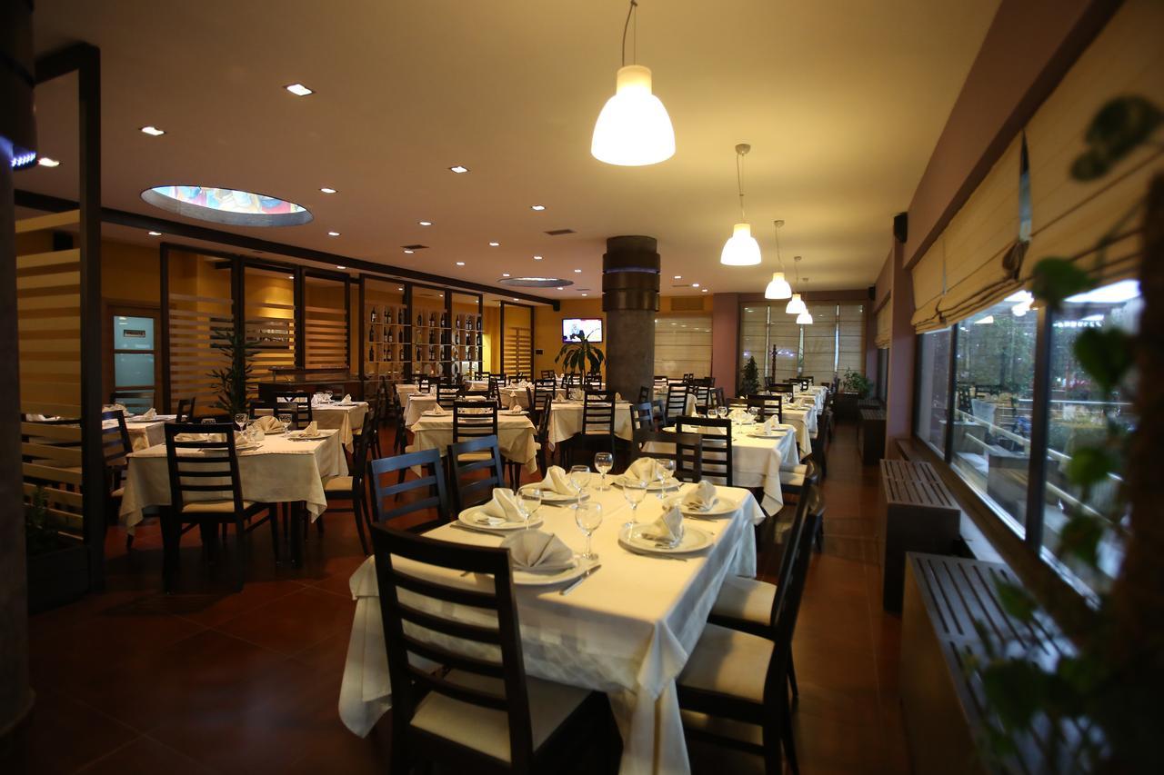 Hotel Continental Vorë 外观 照片